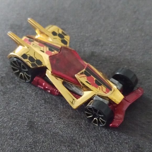 2013 Hot Wheels RD-06 Mattel - Picture 2 of 7